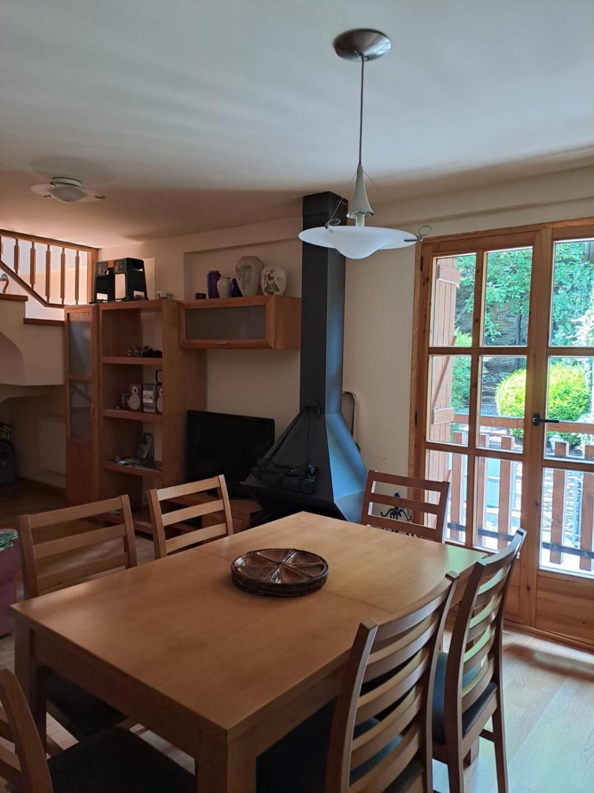 Duplex De Muntanya En Zona Verda A Escaló 外观 照片